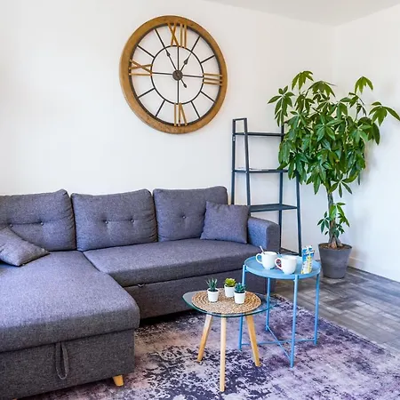 Appartement Kailhenn: Joli T3 Cosy, Bien équipé, Proche Tram *