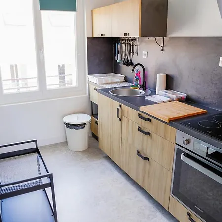 Kailhenn: Joli T3 Cosy, Bien équipé, Proche Tram Appartement